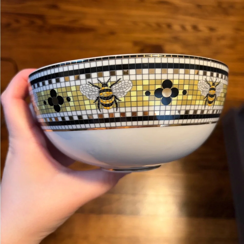 Anthropologie- The Bistro Tile Stoneware Cereal Bowl: Garden
Edition - Picture 3 of 6